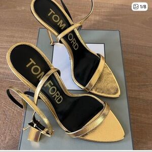 Meet your Posher, Sukai